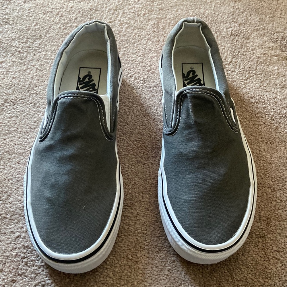 New vans off the wall loafer - men or women